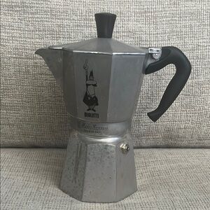 COPY - EUC Silver Moka Express Stovetop Espresso Maker